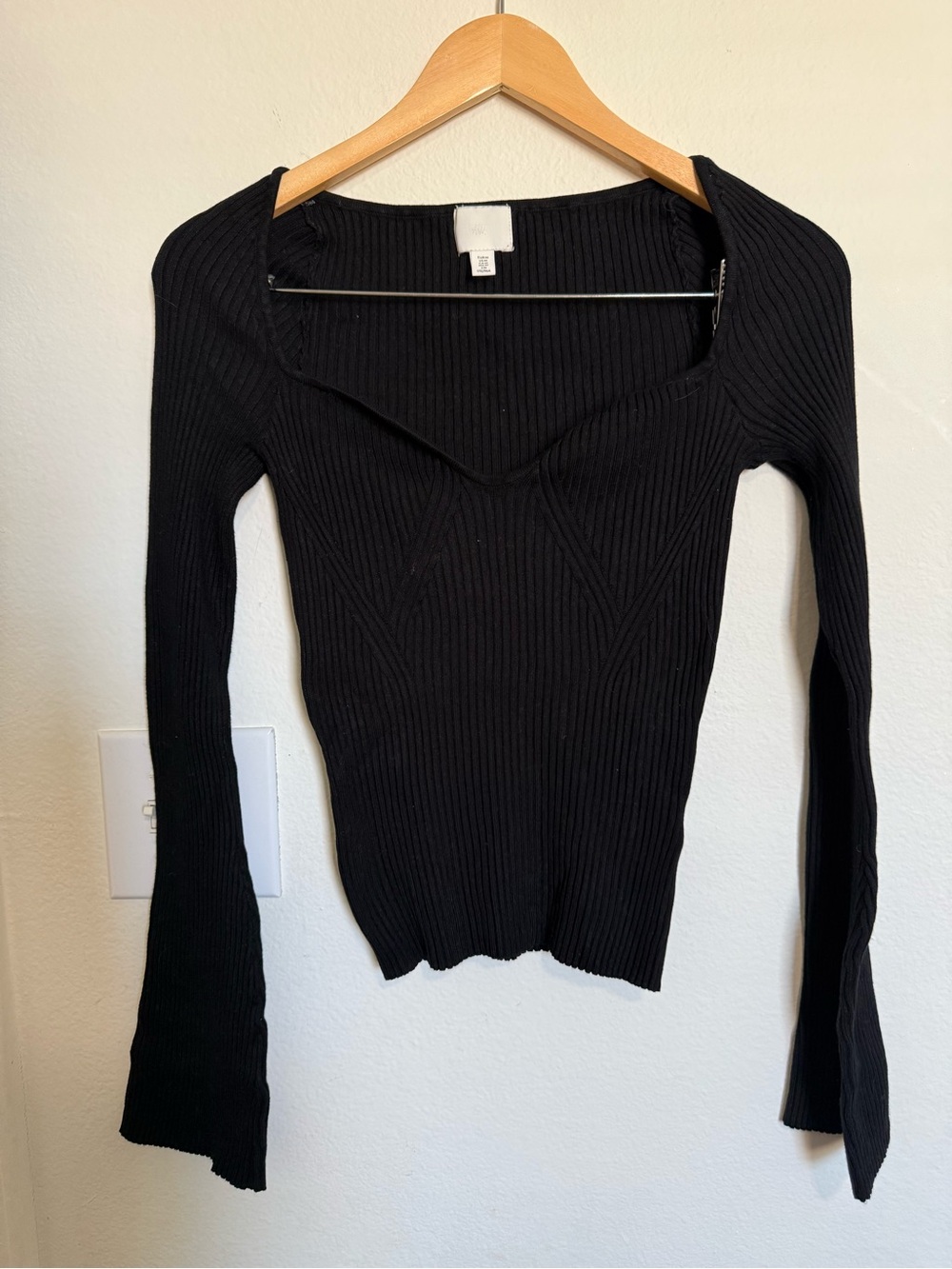 H&M Black Ribbed Long-Sleeve Sweetheart Neck Top